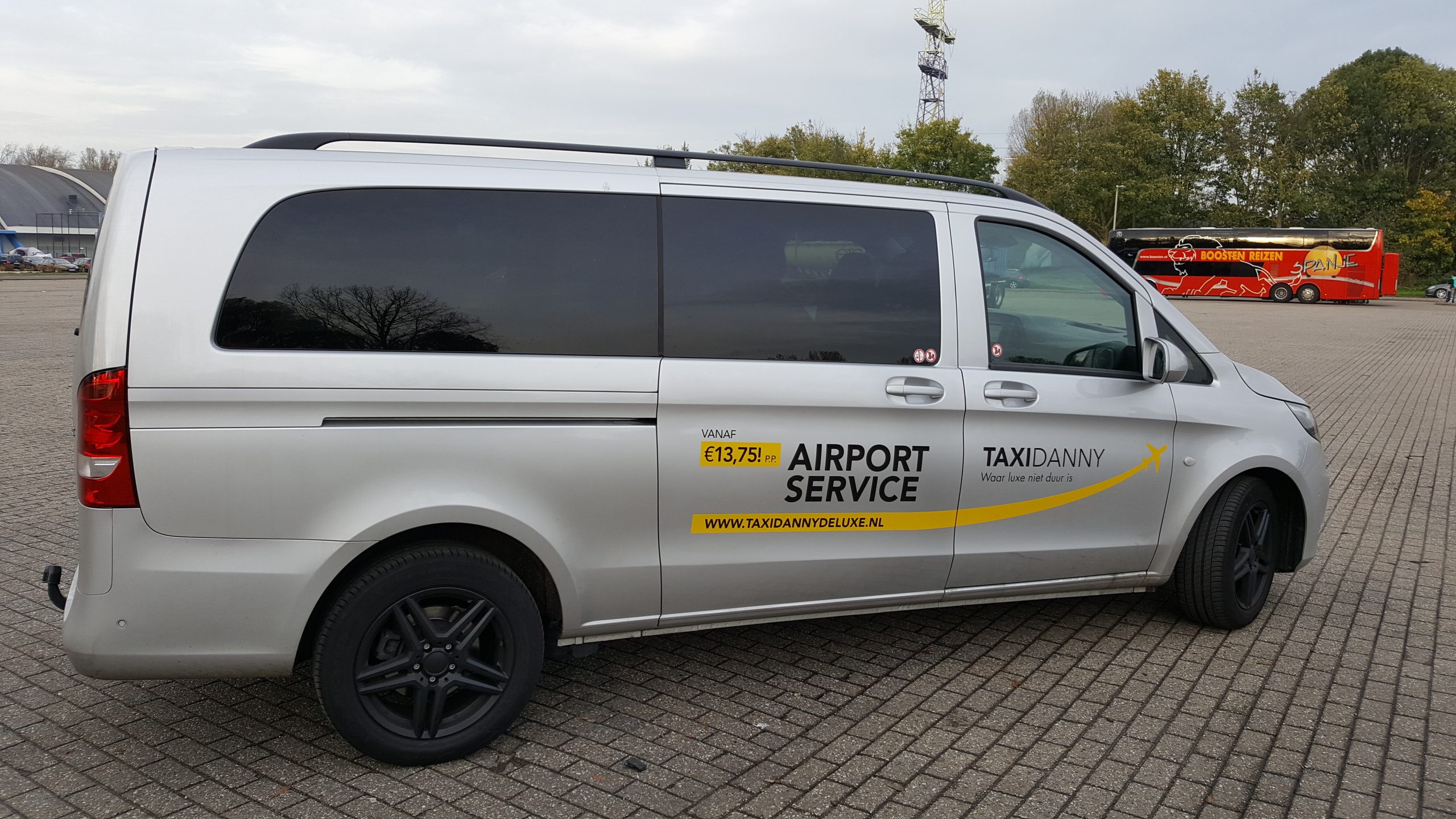 Goedkoopste luchthaven service van Arnhem - Taxi Danny Arhem